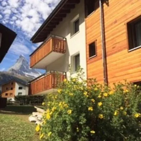 3 Ferienwohnung Bahari * Zermatt